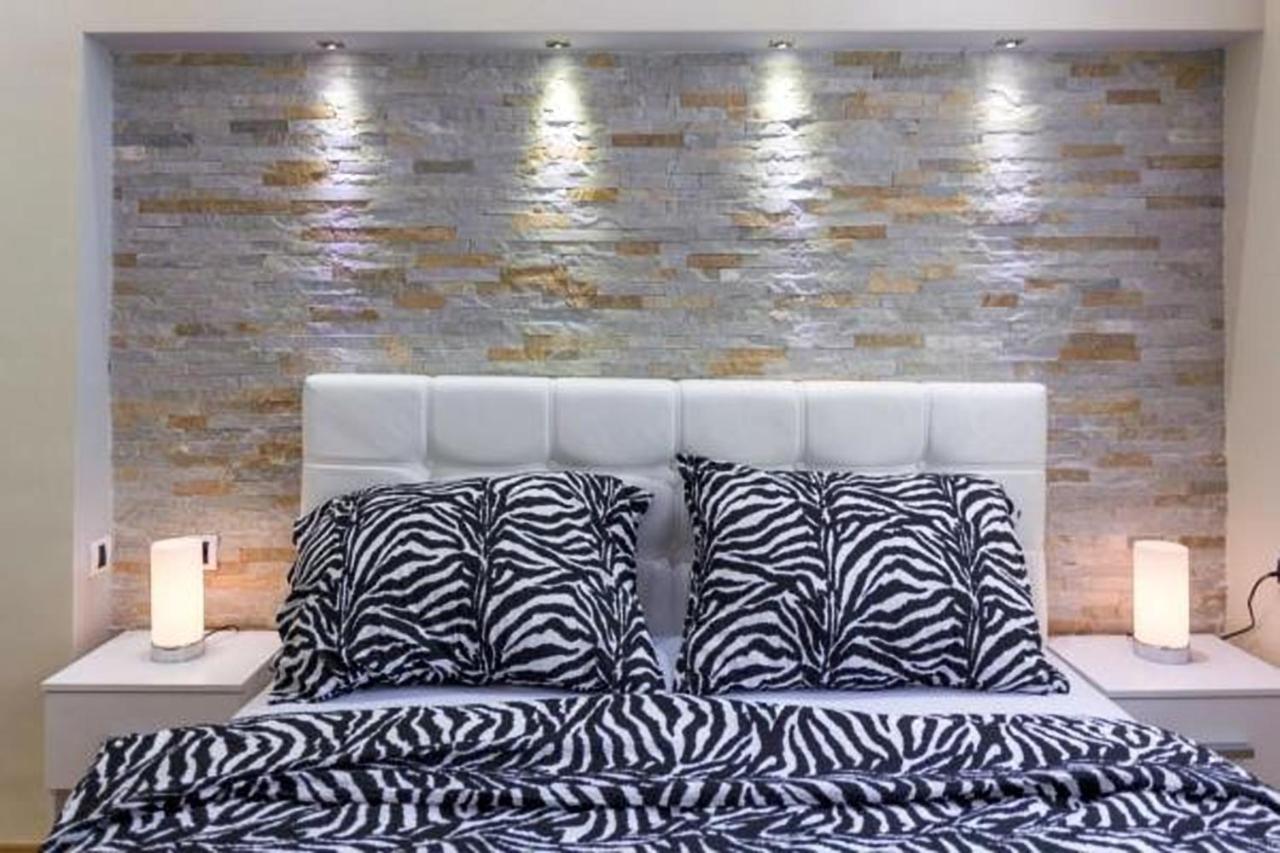 Apartment Royal Belgrado Esterno foto